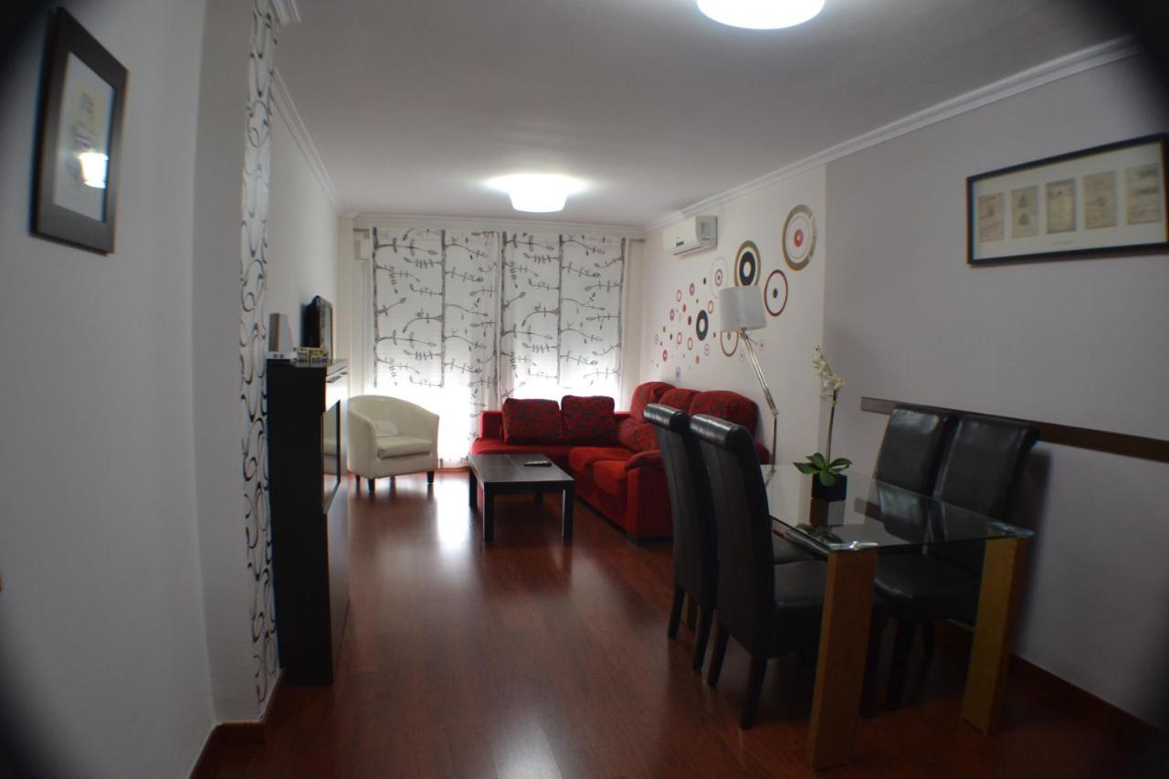 Apartamento Acueducto, Tres Dormitorios Y Parking Gratis Merida Bagian luar foto