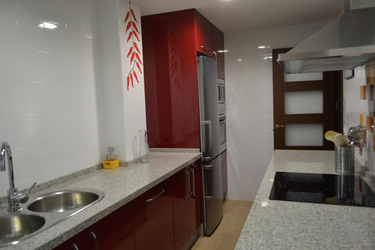 Apartamento Acueducto, Tres Dormitorios Y Parking Gratis Merida Bagian luar foto